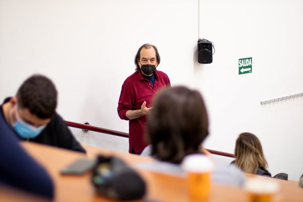 Valentín Fernández Tubau, guionista
